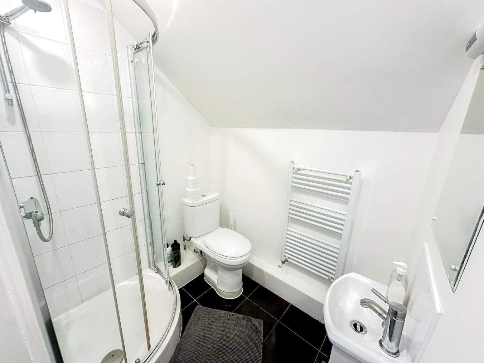 Lovely 3 Bedroom Maisonette With Private Roof Terrace In Hammersmith Londres Exterior foto
